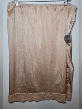 NWT Vintage Wondermaid Nylon Lace Trim Half Slip 3X Beige Feminine Romantic